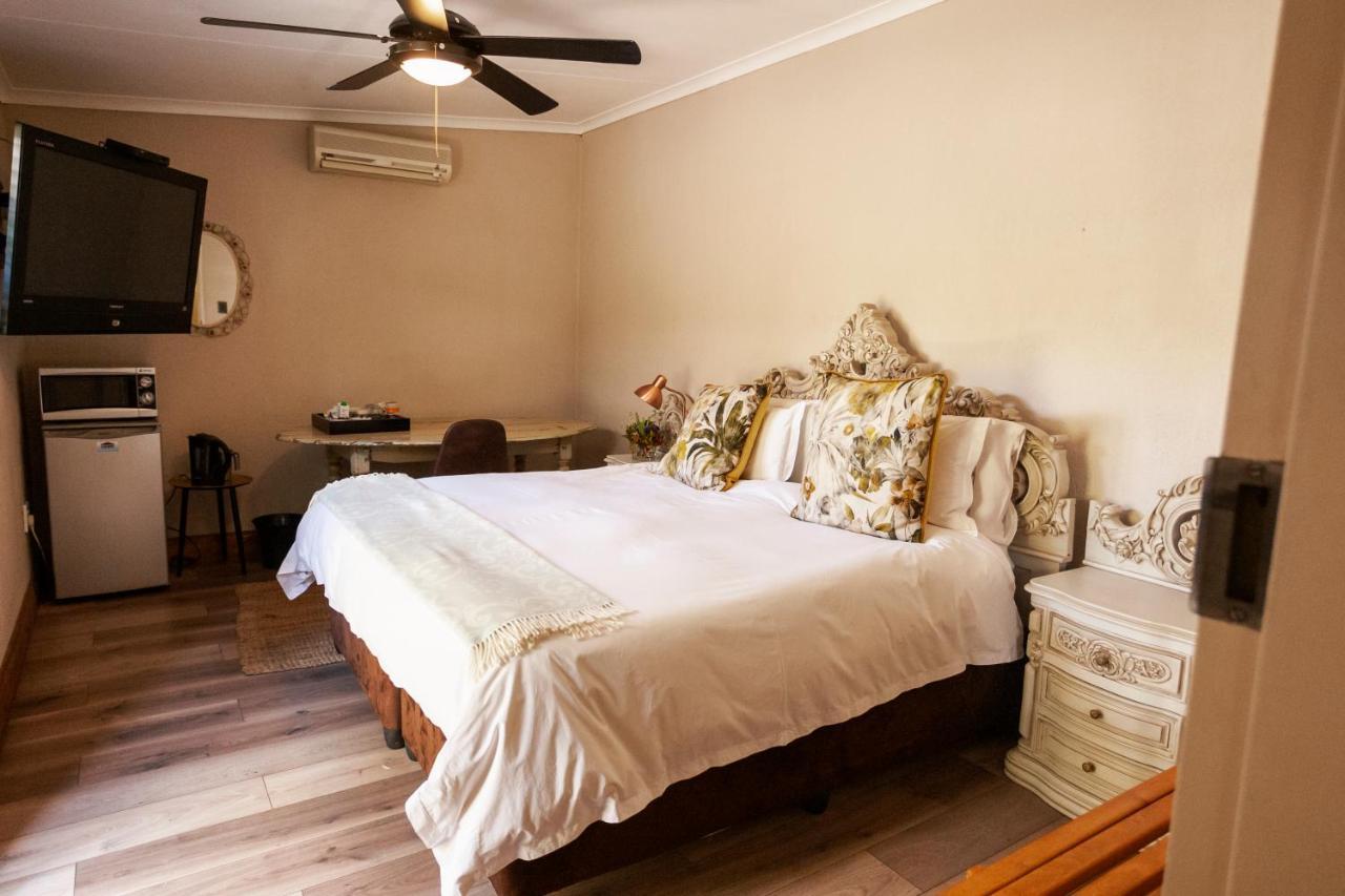Hotel Town And Country Mpumalanga Middelburg  Exterior foto